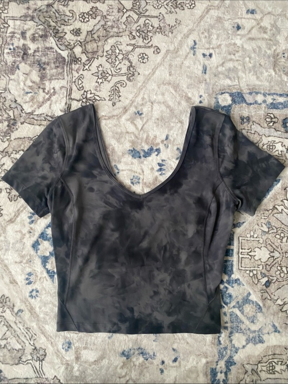 Lululemon Athletica Women's Black Tie-Dye Scoop Crop Top